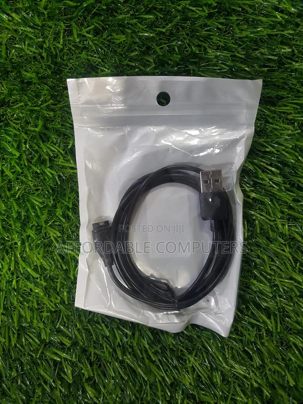 Garmin Charger · Photo 2