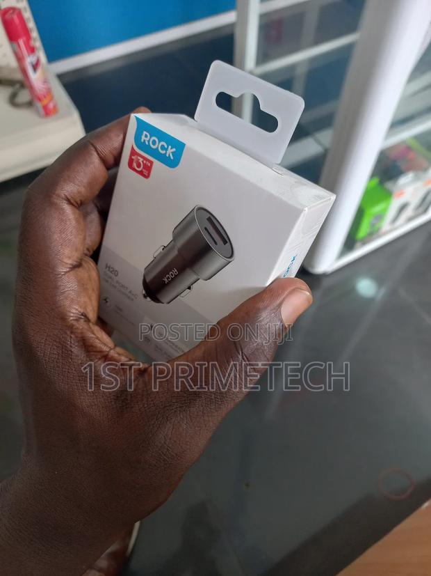 Rock 15w Fast Car Charger · Photo 2