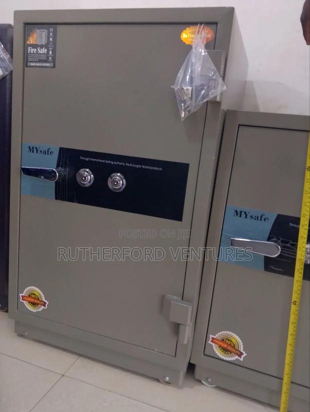 Fireproof Money Safe · Photo 1