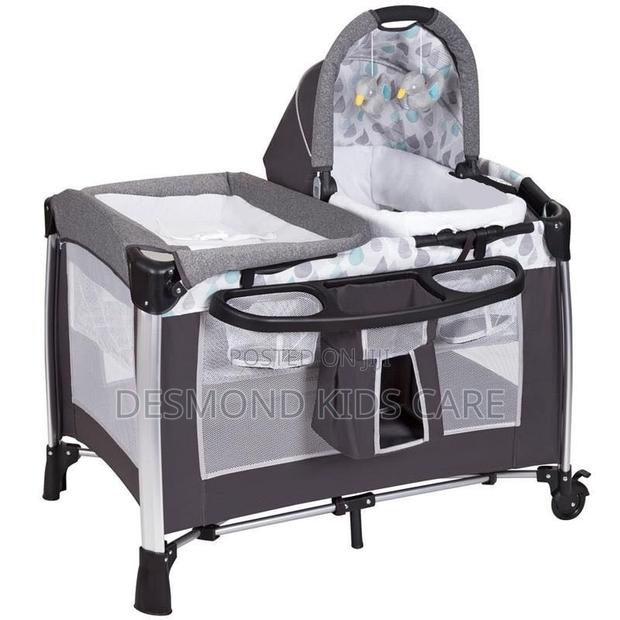Baby’S Foldable Cot With Carrier Car Seat · Photo 1