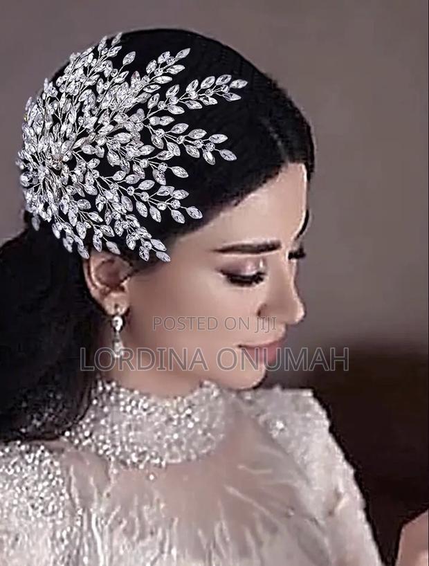 Wedding Crown And Tiara · Photo 3