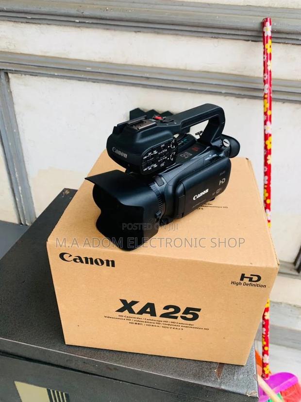 Quality Anon XA25 Professional Camcorder(Black). · Photo 1