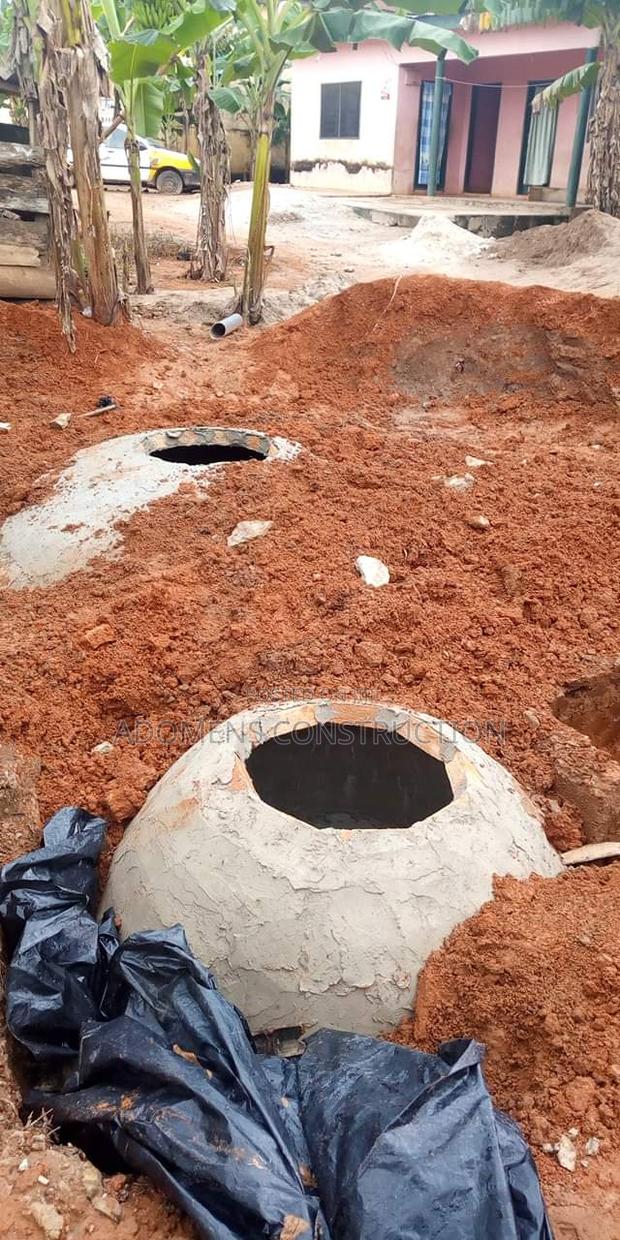 Biogas Toilet - Gas for Cooking · Photo 7