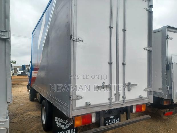 Container Truck Box Mighty2 · Photo 4