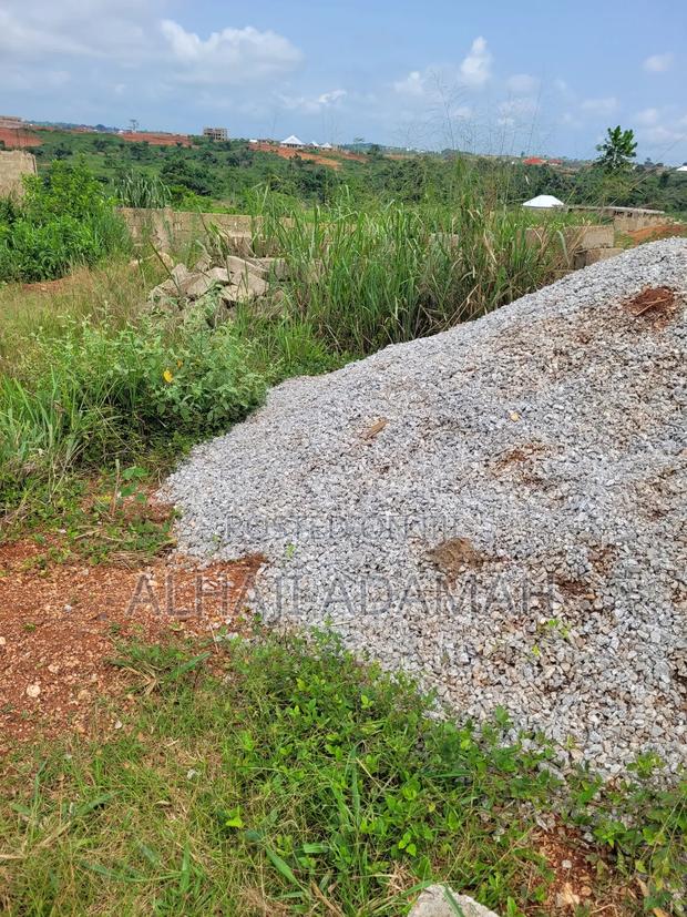 Land for Sale at Brofoyedro Ampemanim · Photo 5