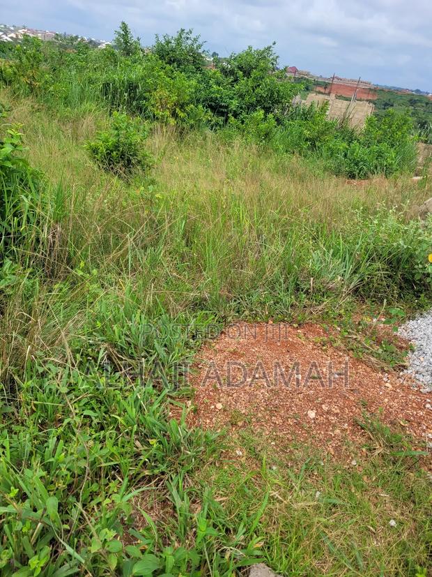 Land for Sale at Brofoyedro Ampemanim · Photo 8