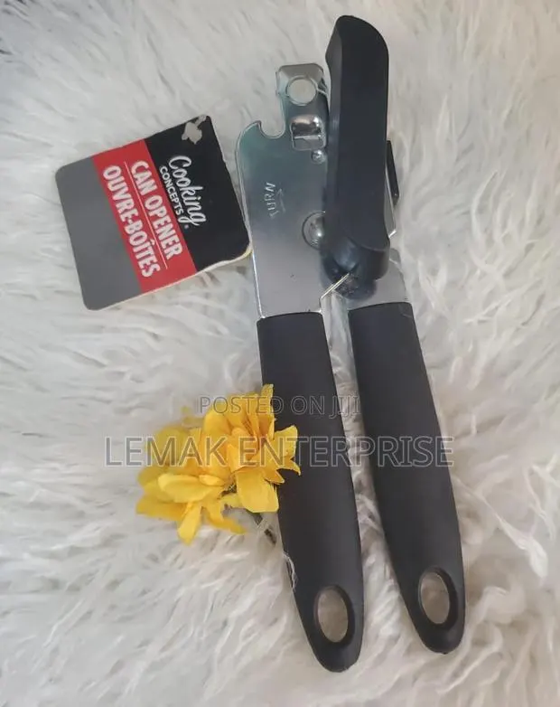 Manual Cooking Concepts Black Plastic Grip Can Opener. · Photo 2