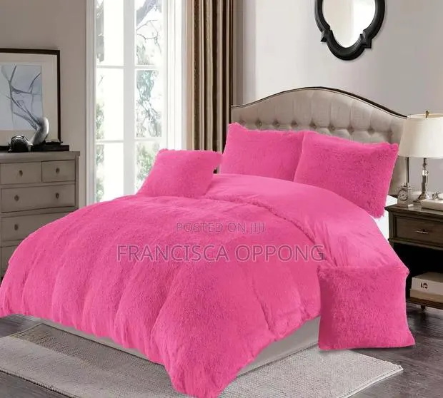 User Friendly Ultra Soft Fluffy Duvet Set · Photo 1