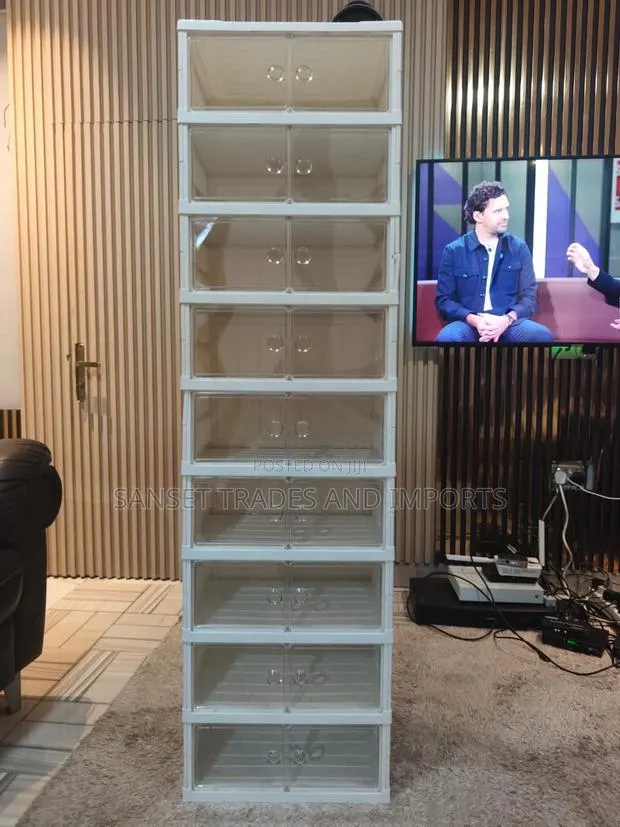 Plastic Shoe Rack · Photo 1