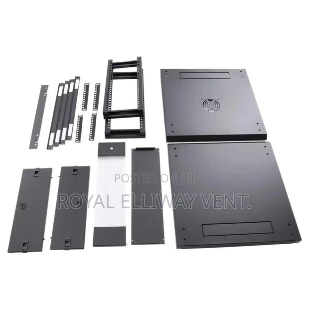 4U Cabinet Rack · Photo 2