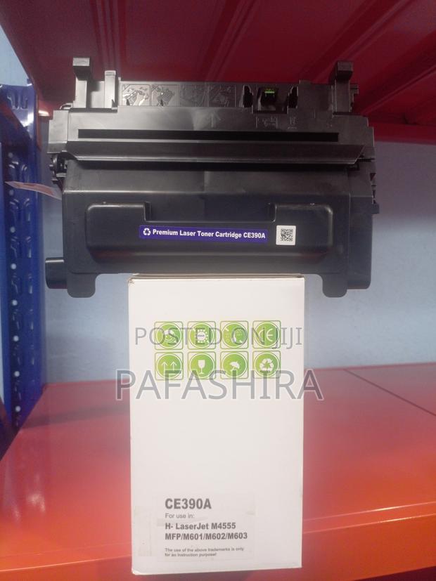HP 90A Toner Ce390a Compatible Black · Photo 3