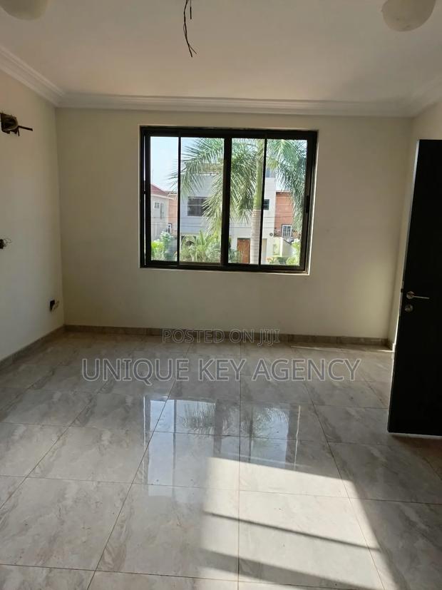4bdrm Apartment in Unique Key Agency, Airport Residential Area for rent · Photo 6