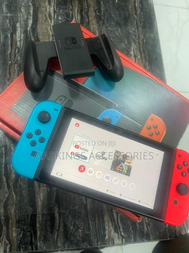 Nintendo Switch · Photo 1