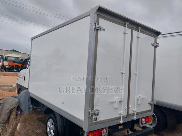 Hyundai Porter Container · Photo 2