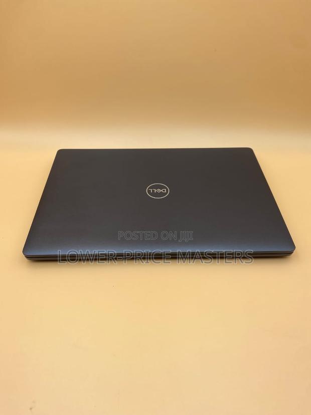 New Laptop Dell Latitude 5300 8GB Intel Core I5 SSD 256GB · Photo 3