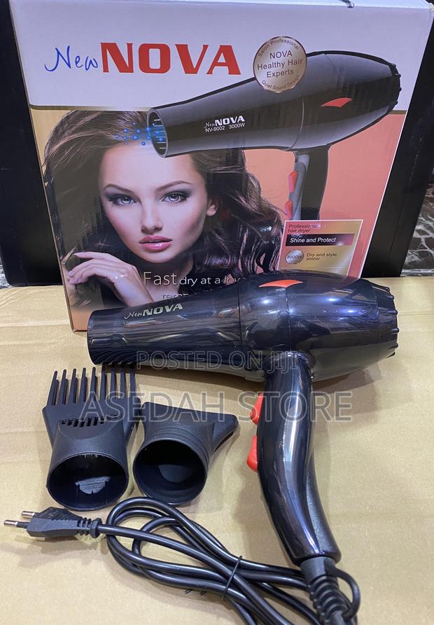 Professional Hair Dryer Nova · Photo 2