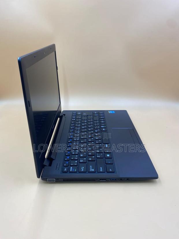 New Laptop Dell Latitude 5300 8GB Intel Core I5 SSD 256GB · Photo 4