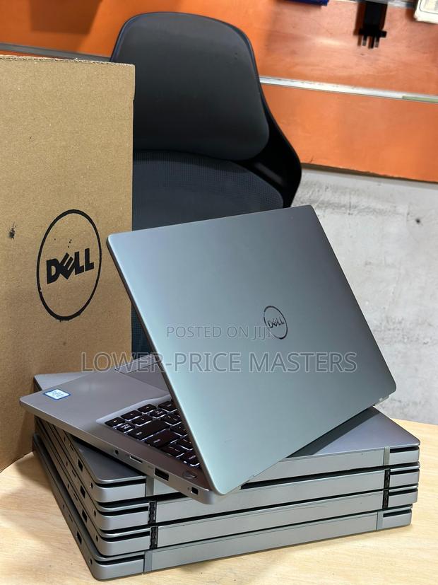 New Laptop Dell Latitude 7300 8GB Intel Core I5 SSD 256GB · Photo 4
