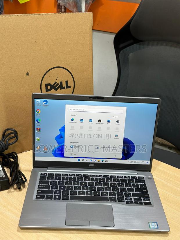 New Laptop Dell Latitude 7300 8GB Intel Core I5 SSD 256GB · Photo 1