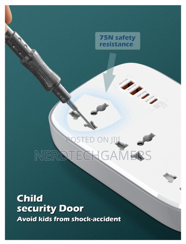 LDNIO 3 AC Outlets 4 USB Power Strip SC3416 · Photo 3
