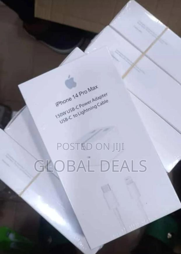 Type C-Lightening iPhone Fast Charger 3pin · Photo 1