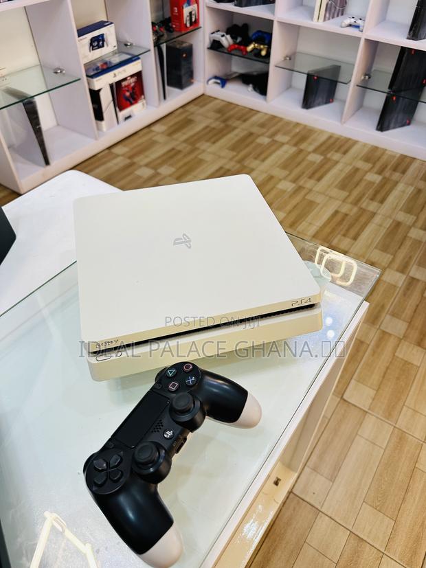 Slim Limited White Edition 10 Games · Photo 5