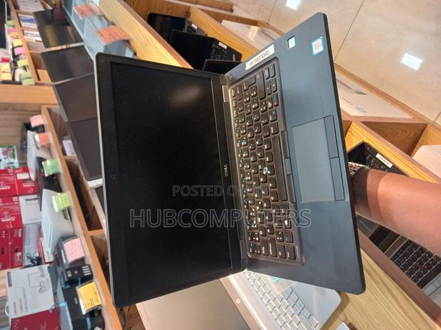Laptop Dell Latitude 14 5480 8GB Intel Core i5 SSD 256GB · Photo 1
