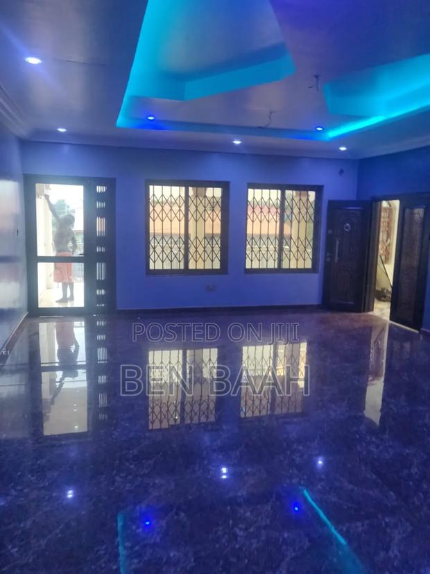 3bdrm Apartment in Ben Properties, Ashomang Estate for rent · Photo 4