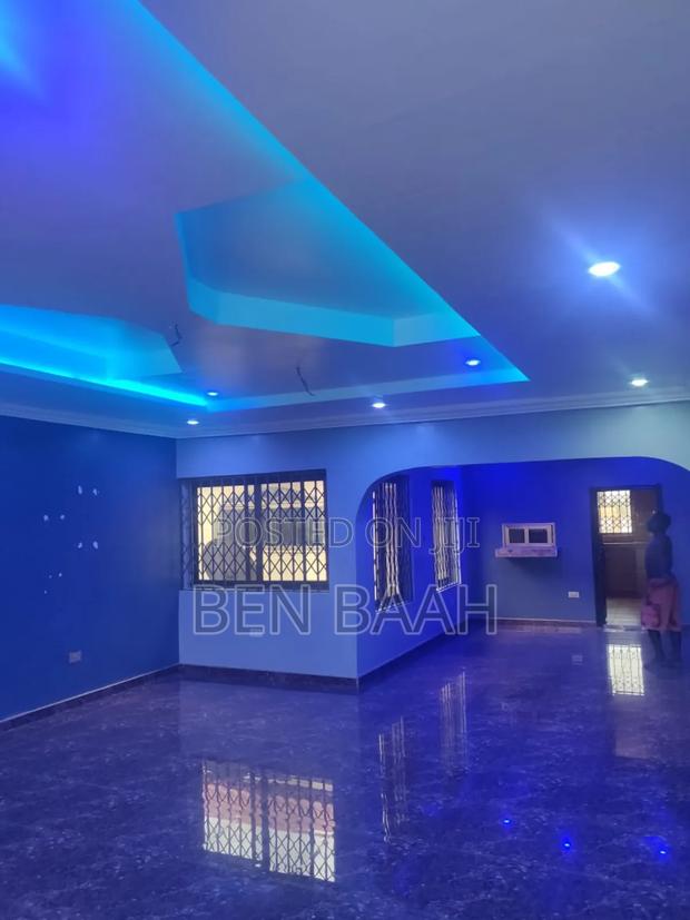 3bdrm Apartment in Ben Properties, Ashomang Estate for rent · Photo 5