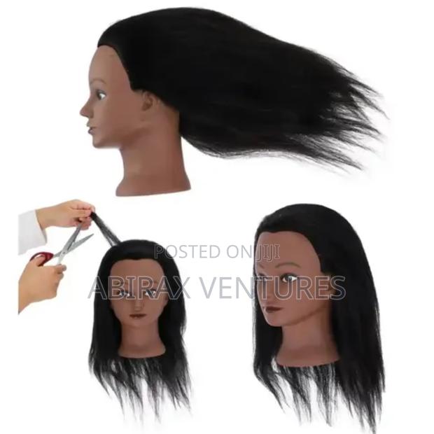 100% Human Hair Darkskinned Mannequin Training Head · Photo 2
