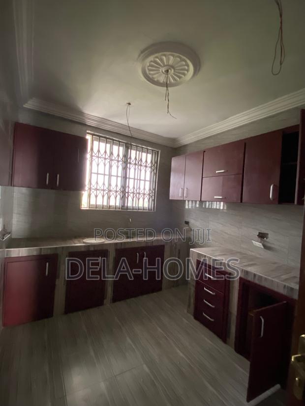 Newly Built Three Bedroom Apartment for Rent at Adenta. · Photo 7