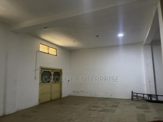 300 SQM Warehouse at Achimota for Rent $800 Per Month · Photo 3