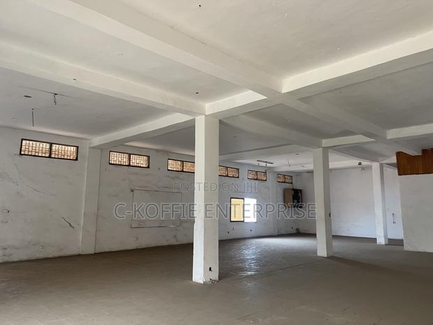 300 SQM Warehouse at Achimota for Rent $800 Per Month · Photo 8