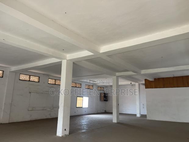 300 SQM Warehouse at Achimota for Rent $800 Per Month · Photo 5