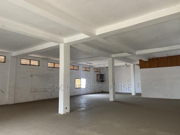 300 SQM Warehouse at Achimota for Rent $800 Per Month · Photo 7