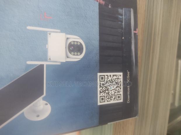 4G Solar PTZ 4mp Camera With 2 Way Audio · Photo 2