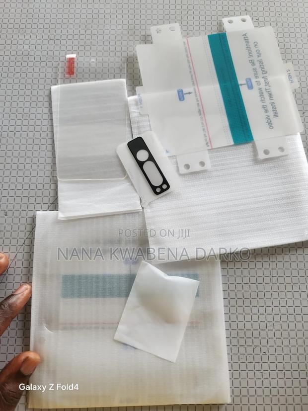 Google Pixel Fold Screen Protectors · Photo 2