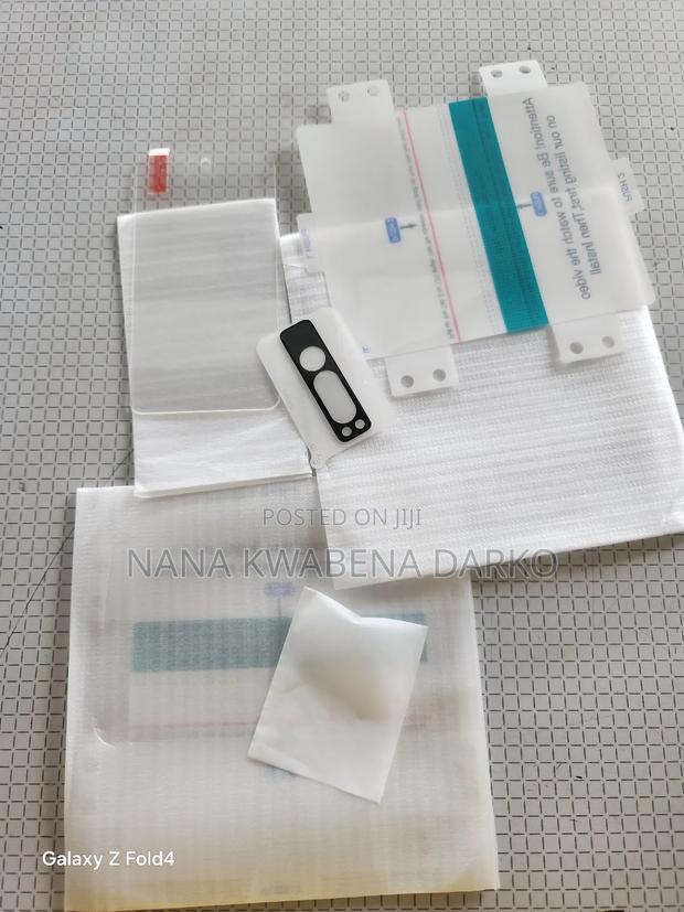 Google Pixel Fold Screen Protectors · Photo 3