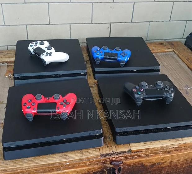 Ps4 Console Slim · Photo 1
