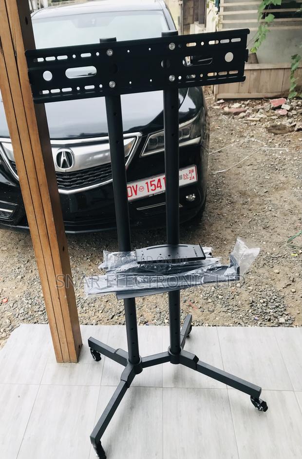 Highly Mobility TV Stand With Wheels Height Adjustable · Photo 1