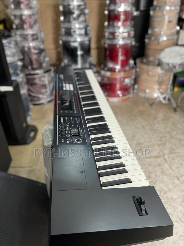 Roland Juno D8 (88-Keys)Keyboard · Photo 1