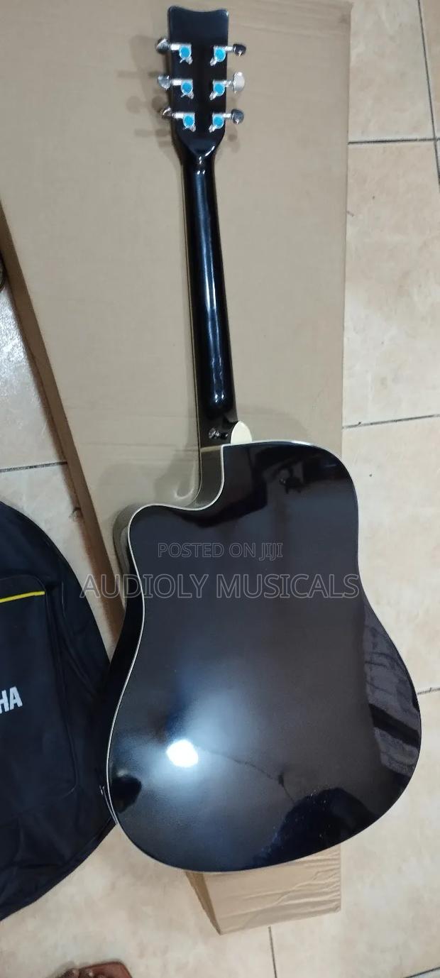 Yamaha Semi-Acoustic Guitar (Black) · Photo 6