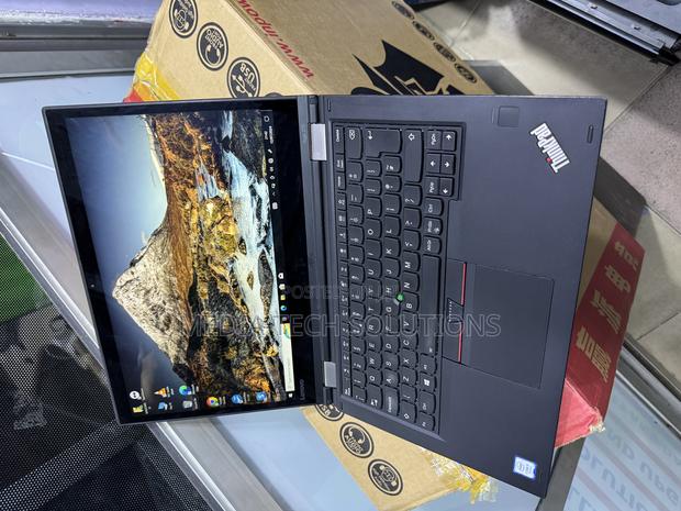 Laptop Lenovo ThinkPad Yoga 370 8GB Intel Core I5 SSD 256GB · Photo 2