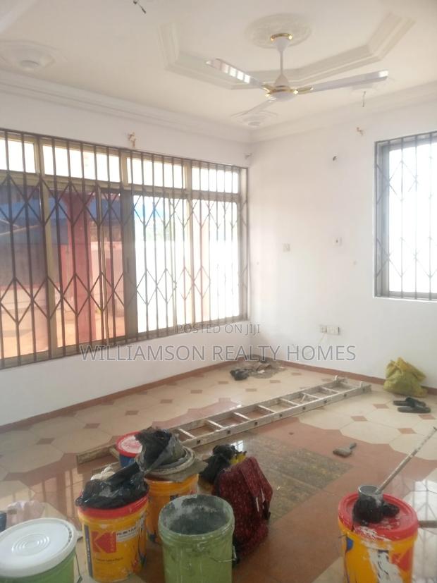 3bdrm House in Community 18 Area, Spintex for rent · Photo 2