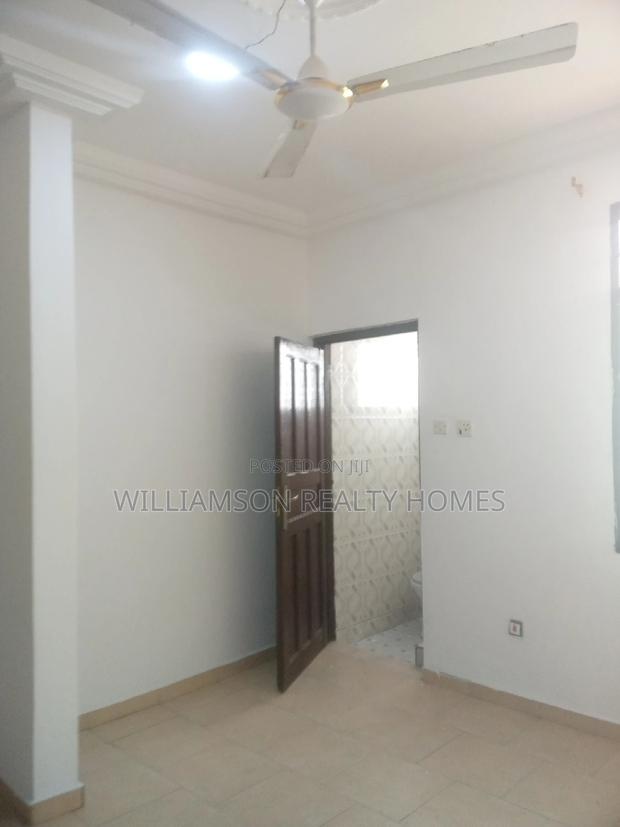 3bdrm House in Community 18 Area, Spintex for rent · Photo 4