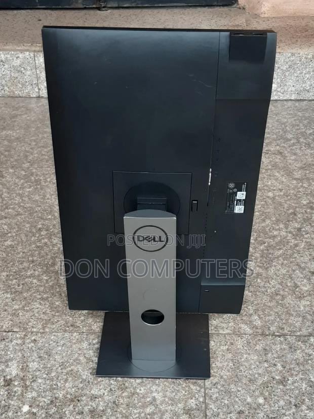 Dell 24 Inches IPS Edgeless Monitor · Photo 4