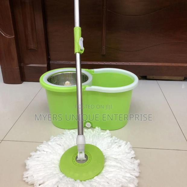 Best 360 Spin Mop Bucket With 2 Mop Heads · Photo 1