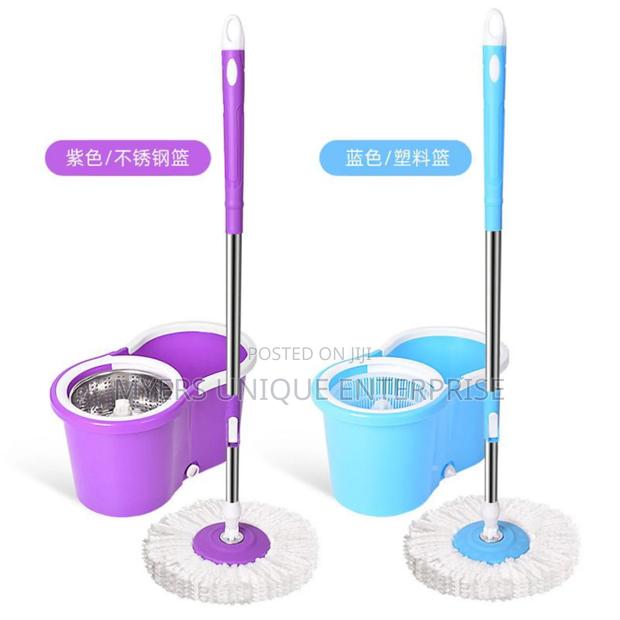 High Efficiency 360 Spin Mop Bucket With 2 Mop Heads · Photo 1