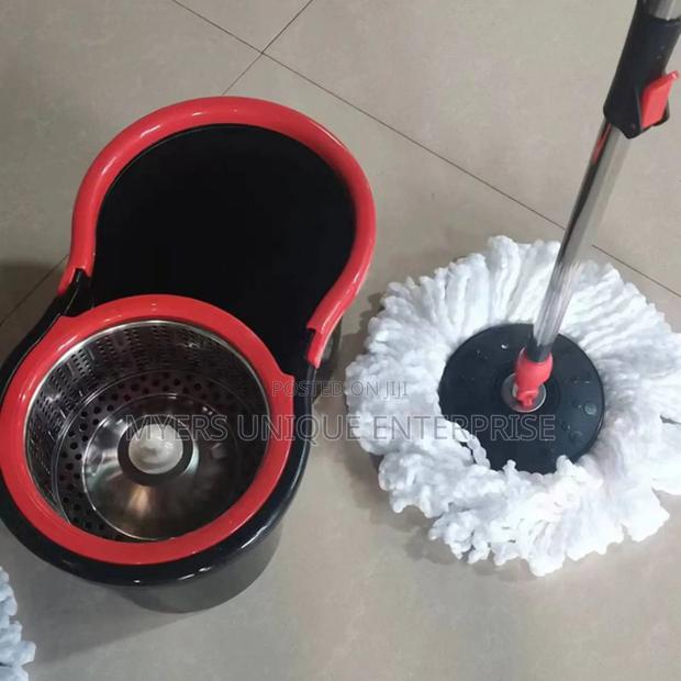 Recommended 360 Spin Mop Bucket With 2 Mop Heads · Photo 1