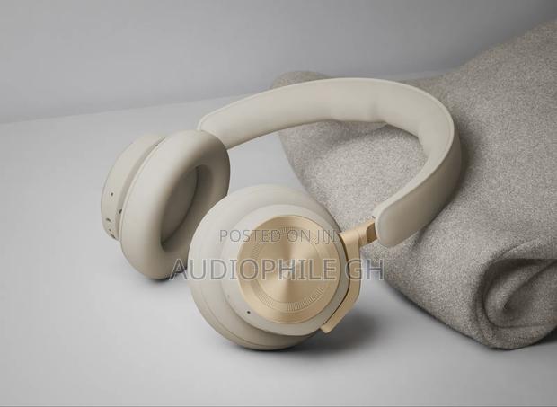 Bang Olufsen Beoplay Hx Adaptive Anc Headphones · Photo 4